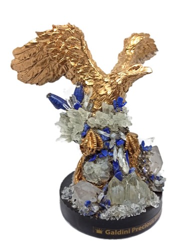 Статуетка Орел инкрустирана с Пирит, Лапис лазули и Планински кристал