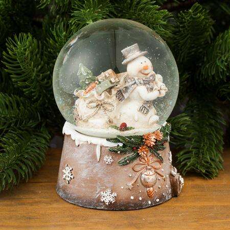 Коледно преспапие с дядо Снежен човек с подаръци - For Christmas - Image 4